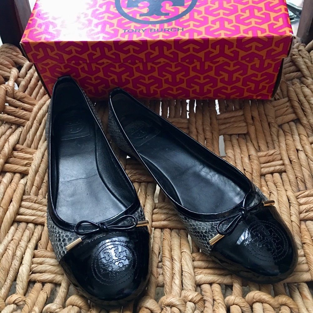 Tory Burch Snake Flats Black Grey Size 9.5